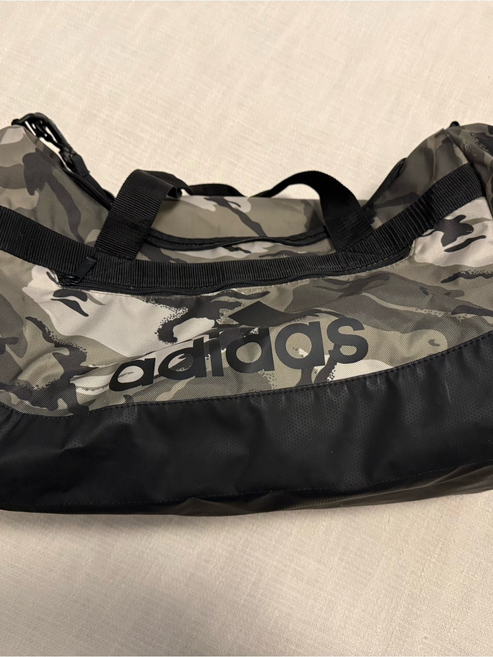 โค๏ธ adidas Gray and Black Camo Duffel Bag